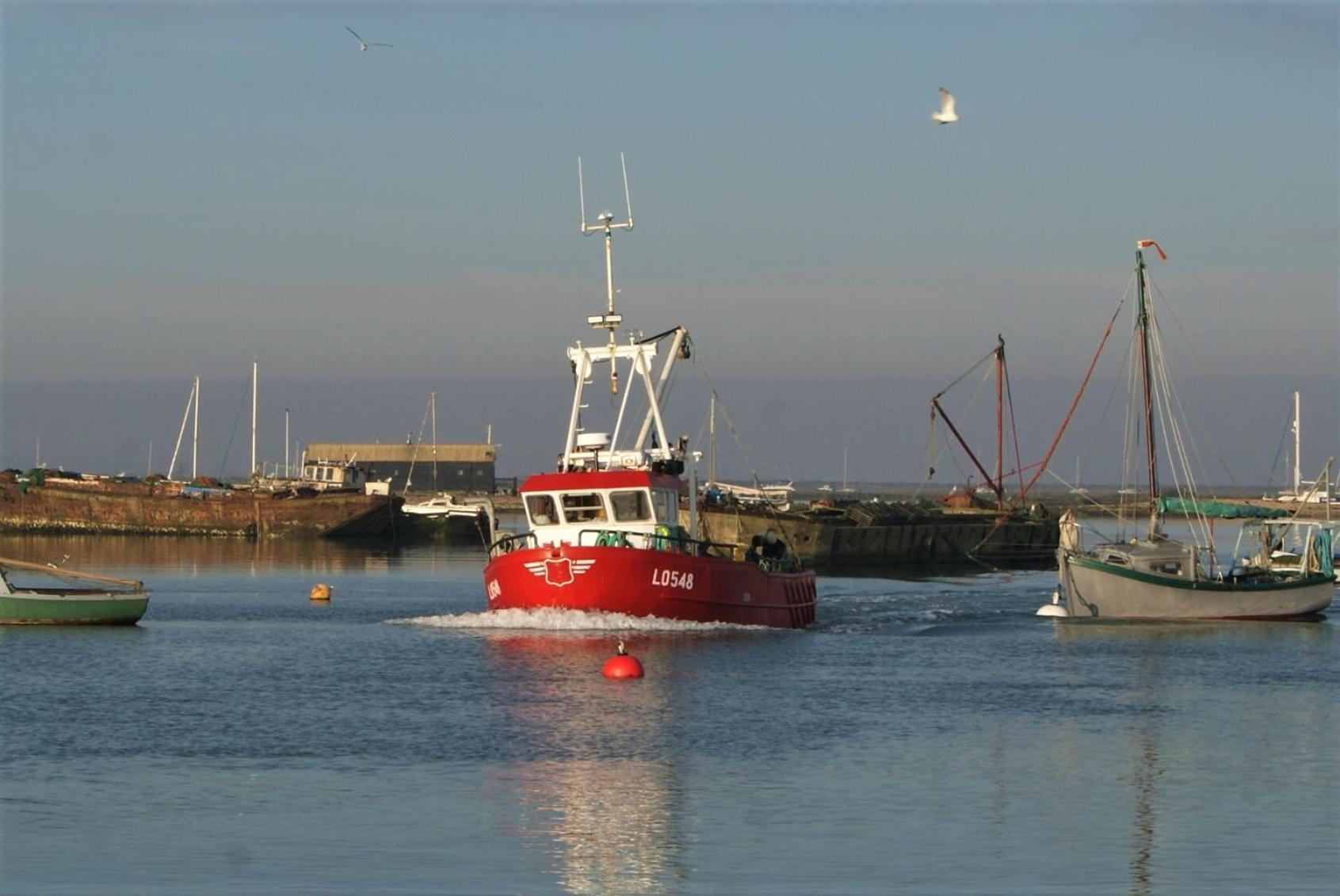 Vakantiehuis Secret Mersea Retreat - A Stroll From The Anchorage!